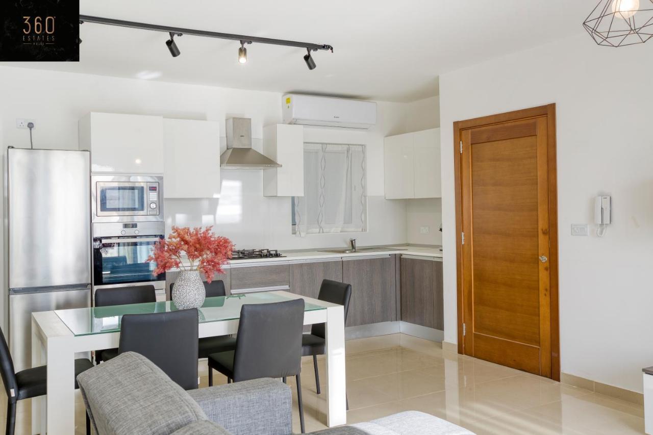 Stunning 3Br W/Country View Apartment In M'Scalak By 360 Estates Marsaskala Exterior photo