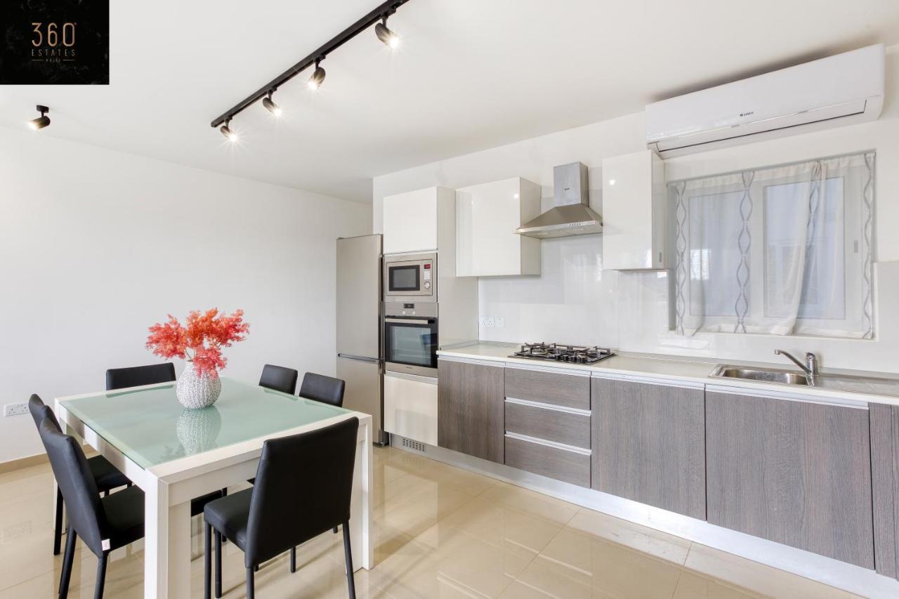 Stunning 3Br W/Country View Apartment In M'Scalak By 360 Estates Marsaskala Exterior photo